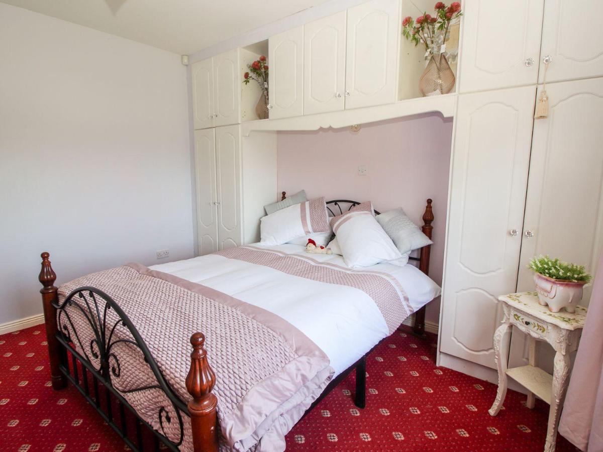 Cozy Cottage Retreat In Listowel Pet Friend Екстериор снимка